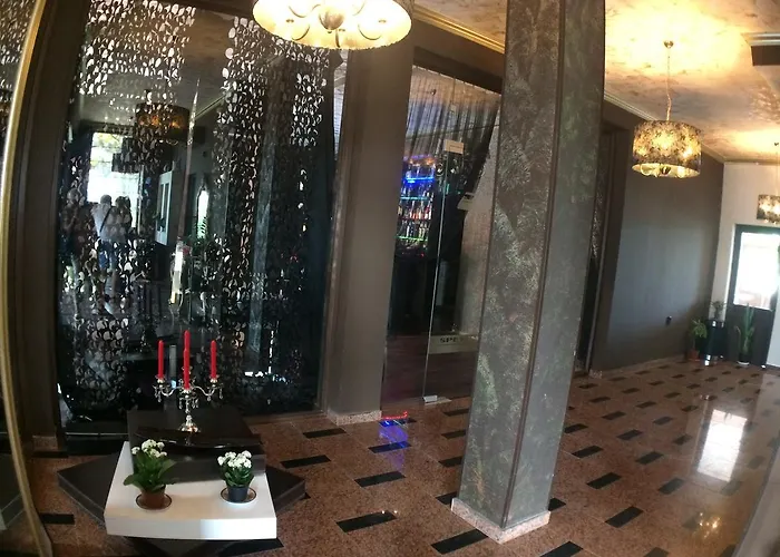 Апартаменты Chateau Del Marina Penthouses *