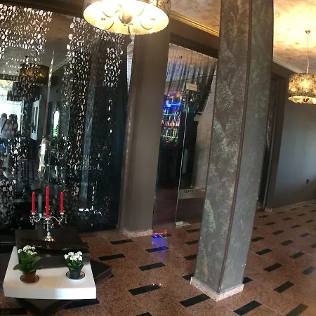 아파트 Chateau Del Marina Penthouses *