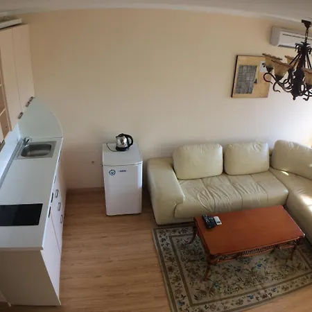 Chateau Del Marina Penthouses Appartamento Nesebar