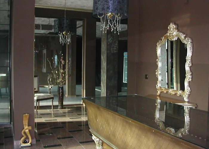 Chateau Del Marina Penthouses Νεσέμπαρ