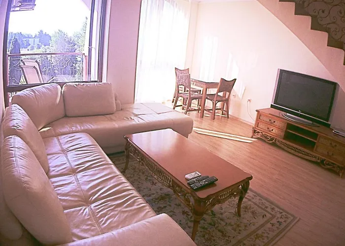 Chateau Del Marina Penthouses * Νεσέμπαρ